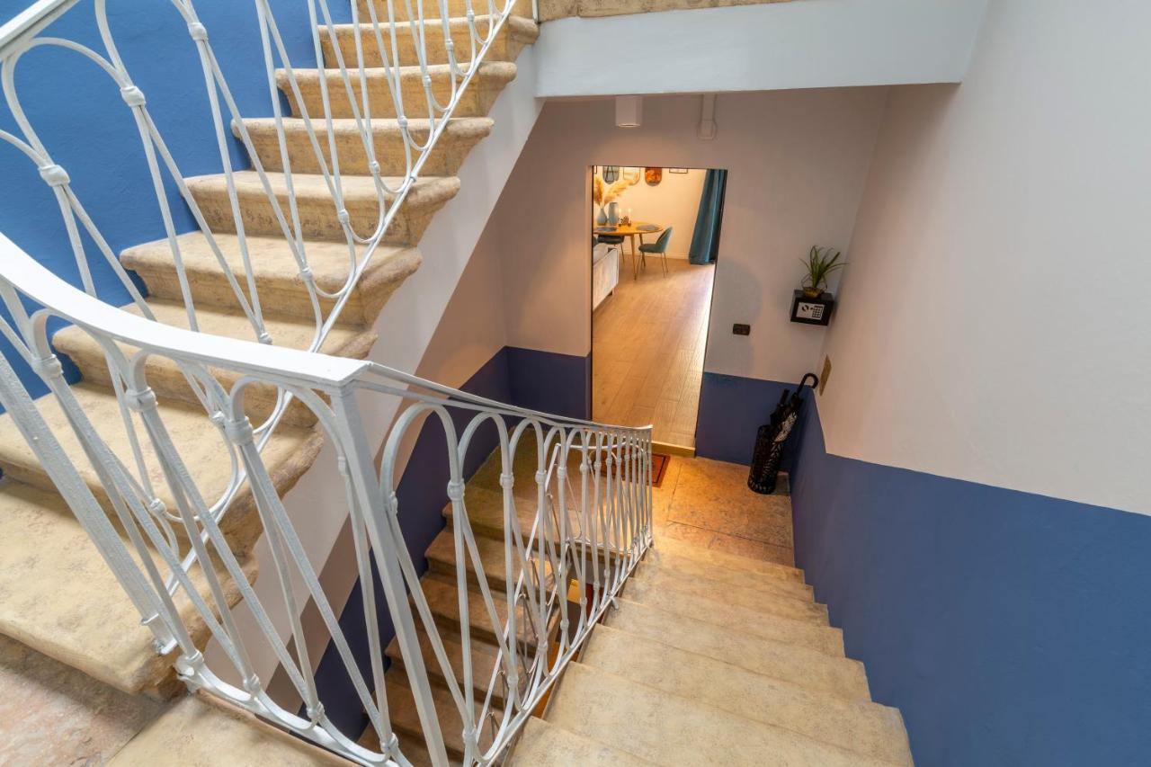 The Cozy Loft, Un Angolo Alla Moda Nel Cuore Di Верона Екстериор снимка